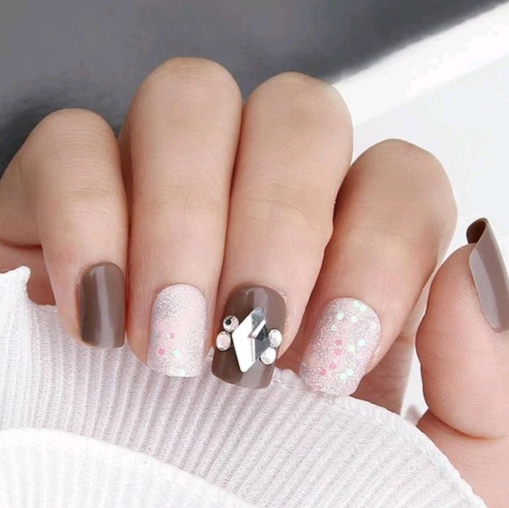 3D Rhinestone & Glitter Press On Nails